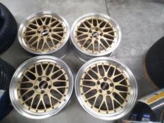 BBS (Bee-Bees)
BBS
LM080 + LM081