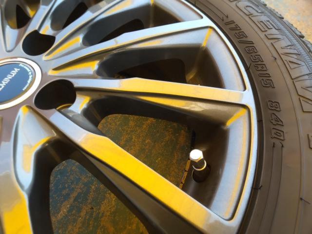 【BRIDGESTONE(ブリヂストン)】BALMINUM(バルミナ) 12本スポークホイール+【GOODYEAR】ICENAVI7 175/65R15 2024年製造