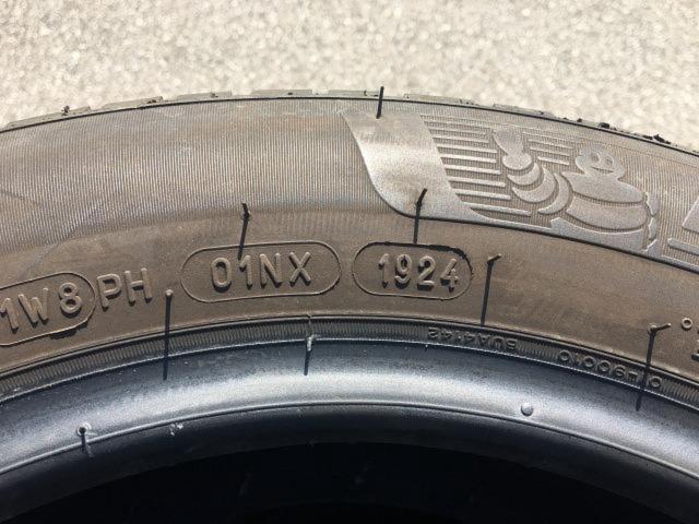 MICHELIN
ENERGY
SAVER4
165 / 65-14