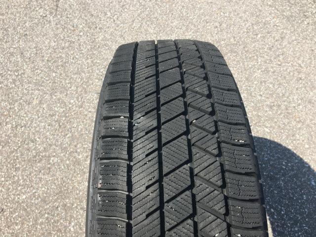 BRIDGESTONE
BLIZZAK
VRX3
175 / 65-15
Four
Tire only
