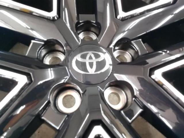 納車外し!! 【トヨタ純正】   bz4x Zグレード純正ホイール (純正平座ナットタイプ)