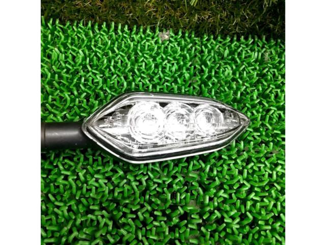 Diversion, such as in the !!
[YAMAHA]
Genuine YZF-R1 LED rear turn signals