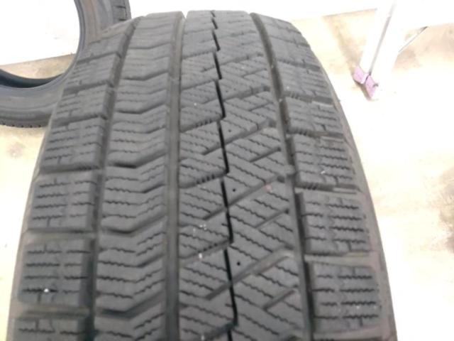 前だけ減ってしまった方!! 2本【BRIDGESTONE】 BLIZZAK VRX2 185/60R15
