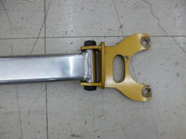 J's
Racing
Front tower bar