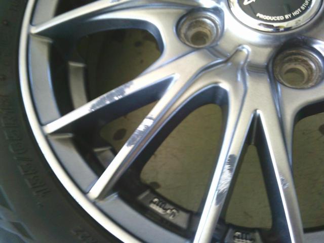 BRIDGESTONE BLIZZAK VRX2 + HOT STUFF Exceeder E05