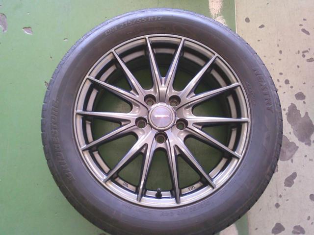 weds
VELVA
SPORT
+
BRIDGESTONE
NEXTRY