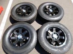 BRIDGESTONE BLIZZAK DM-V3 + HOT STUFF MAD CROSS MC-76