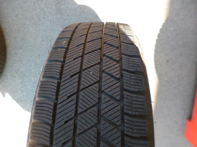 BRIDGESTONE
BLIZZAK
VRX3
+
BRIDGESTONE
BALMINUM
TR10