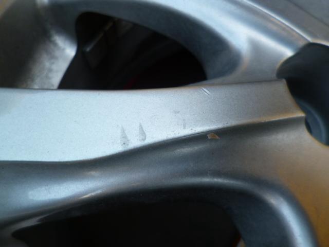 BRIDGESTONE
BLIZZAK
VRX3
+
BRIDGESTONE
BALMINUM
TR10