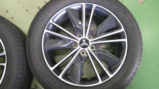 Mitsubishi
Delica D: 5
Urban gear original wheel
+
BRIDGESTONE
DUELER
H / L
860
