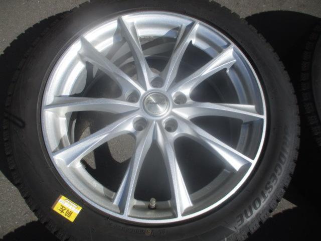 BRIDGESTONE
BLIZZAK
VRX2
+
HOT
STUFF
Exceeder
E06