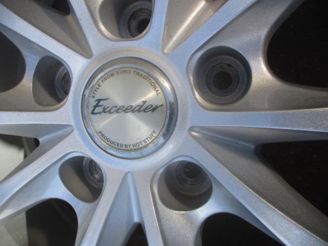 BRIDGESTONE
BLIZZAK
VRX2
+
HOT
STUFF
Exceeder
E06