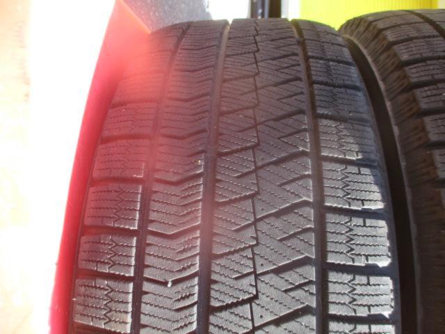 BRIDGESTONE
BLIZZAK
VRX2
+
HOT
STUFF
Exceeder
E06