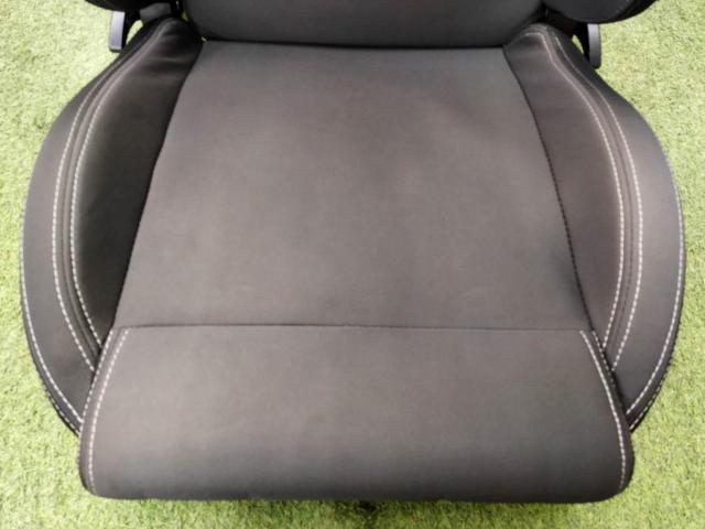 SPARCO R100J セミバケットシート