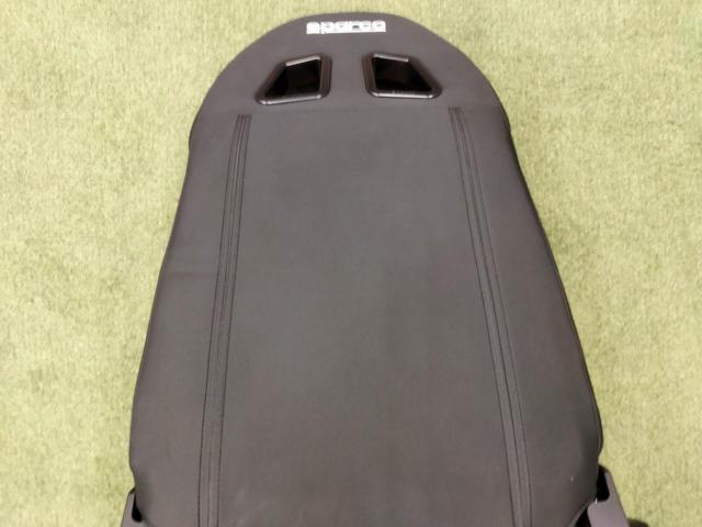 SPARCO R100J セミバケットシート
