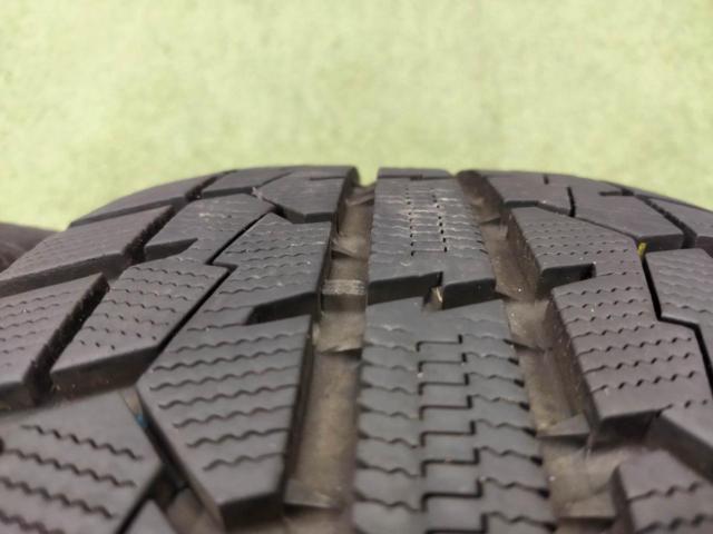 [スタッドレスタイヤ4本] TOYO OBSERVE GARIT GIZ 215/50R17 2023年モデル