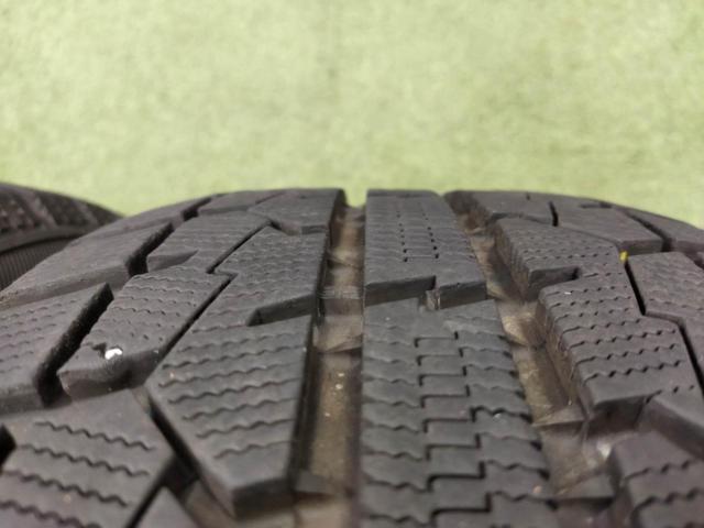 [スタッドレスタイヤ4本] TOYO OBSERVE GARIT GIZ 215/50R17 2023年モデル
