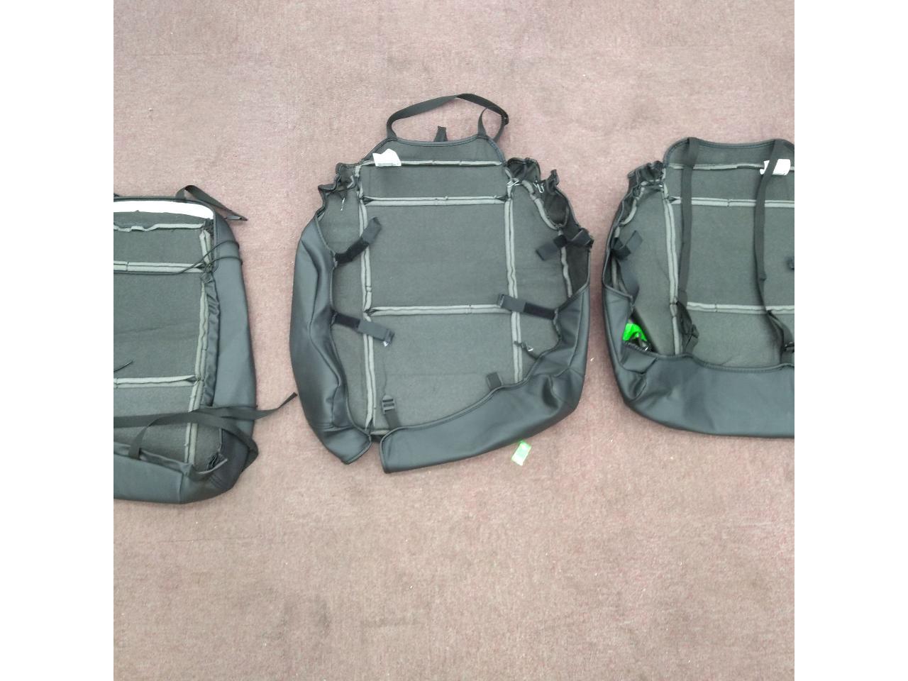 Clazzio
New broth
Seat Cover
(Spacia)