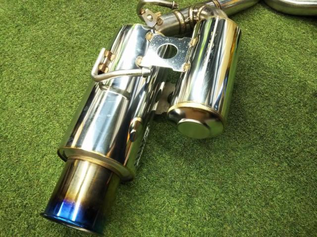 Kakimoto breaks
Regu
06 &amp; R
[B22344]
86 (ZC6)
&amp;
BRZ (ZN6)
Muffler
(Center
+
Rear piece)
Tripartition