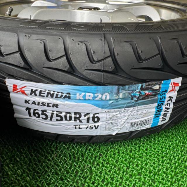 August Bargain [Lightweight 16-inch car / Unused set!]
REDLINEcrafts
STEALTH
Racing
K36
+
KENDA
KAISER
KR 20