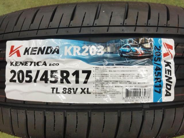 August Bargain Items [114.3-5H]
Set includes tire labels!
LEONIS
GREILA
+
KENDA
KENETICA
ECO
KR 203
205 / 45R17
2026 model
