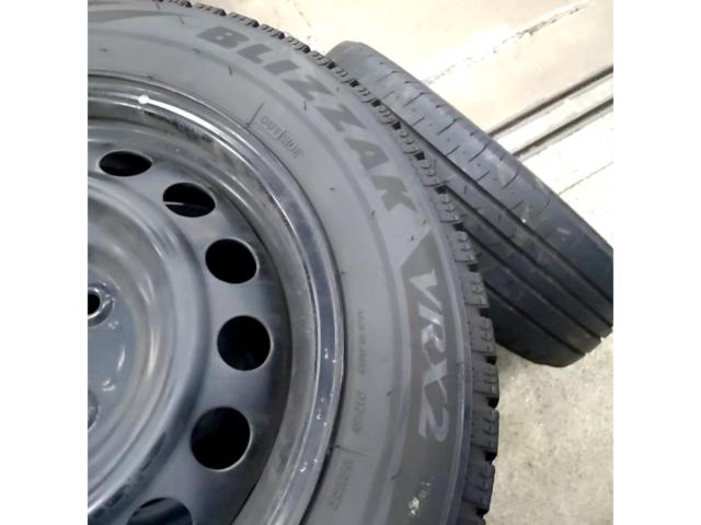 BRIDGESTONE
BLIZZAK
VRX2
Studless tire 4 pcs set