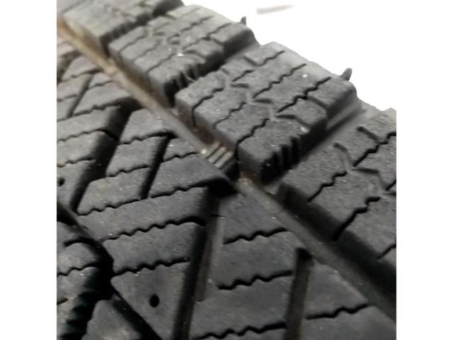 BRIDGESTONE BLIZZAK
VRX2