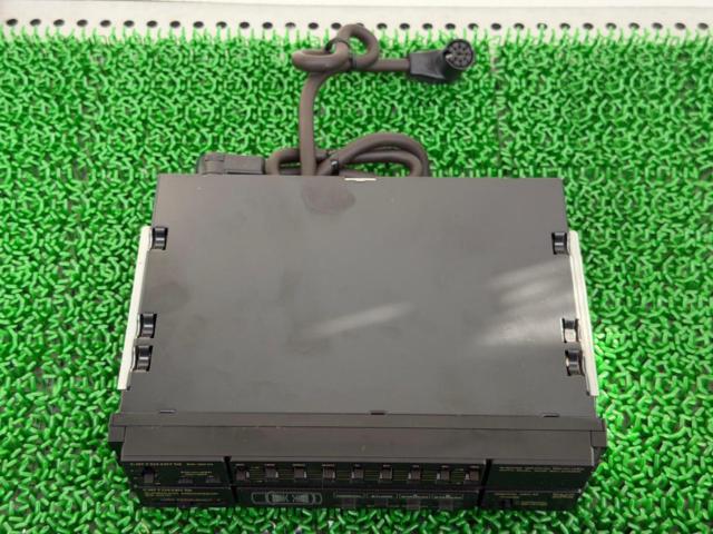 Vintage Carrozzeria graphic equalizer [EQ-3010]
+
Digital Delay Surround Processor [SQ-4010]