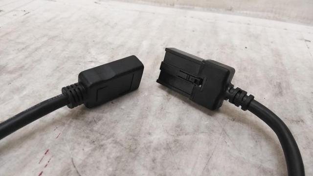 メーカー不明 トヨタナビ等用 HDMIケーブル