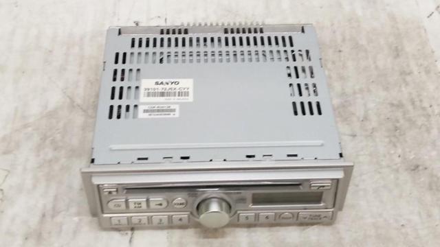 Suzuki genuine
39101-72J5X-CYY
Genuine CD tuner
