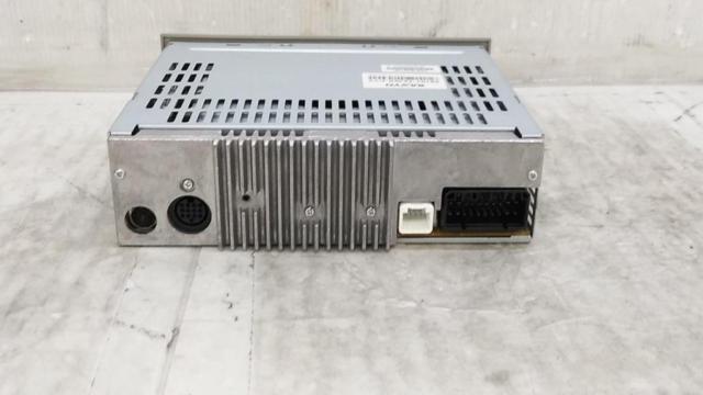Suzuki genuine
39101-72J5X-CYY
Genuine CD tuner