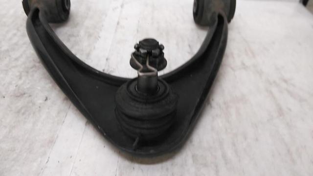 2-split Toyota genuine
Front upper arm