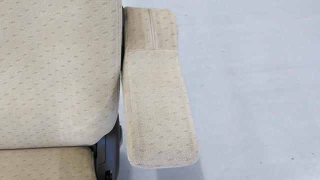 Driver side only
RH Suzuki Genuine Parts
Genuine sheet