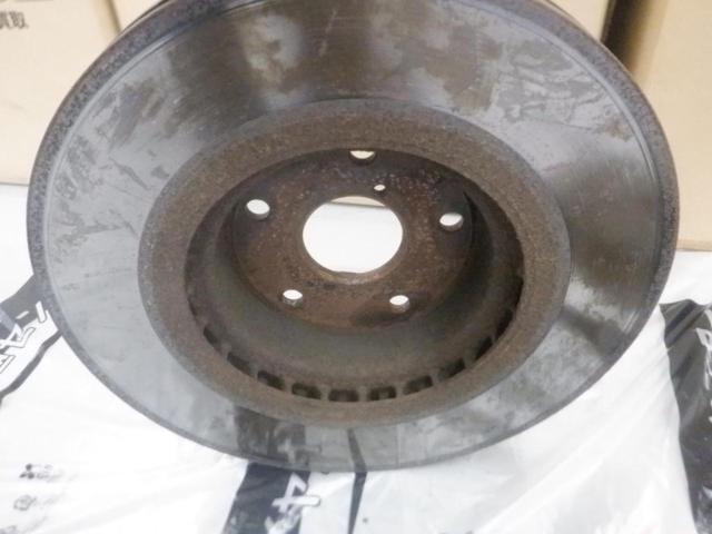 4-split Subaru genuine
Brake disc rotor