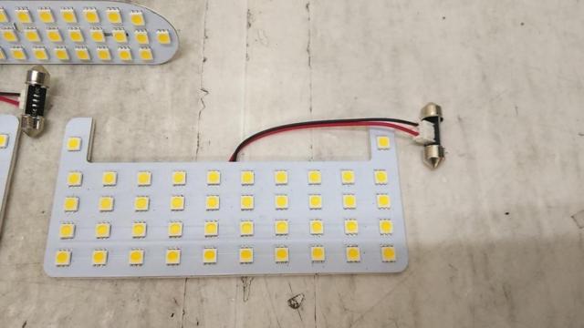 [3 division] maker unknown
LED Room Lamp
