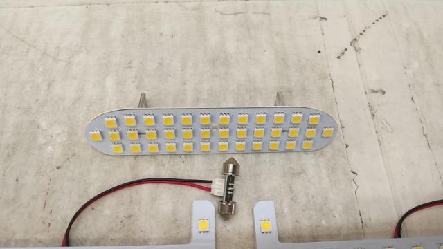 [3 division] maker unknown
LED Room Lamp
