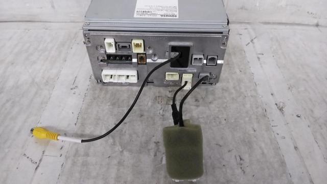 トヨタ純正 NSZT-W64
