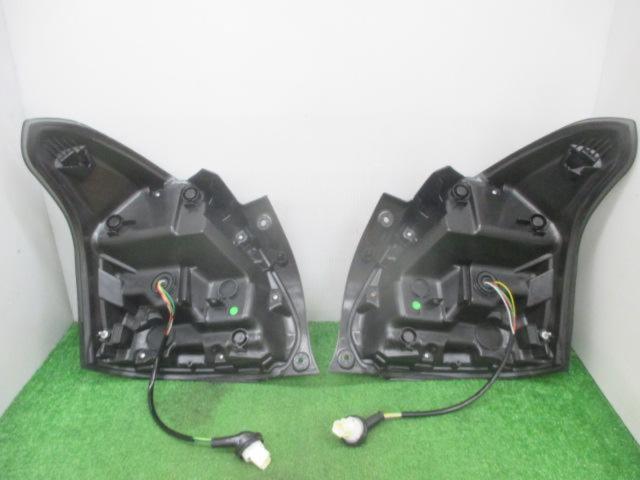 メーカー不明 LEDスモークテールレンズ