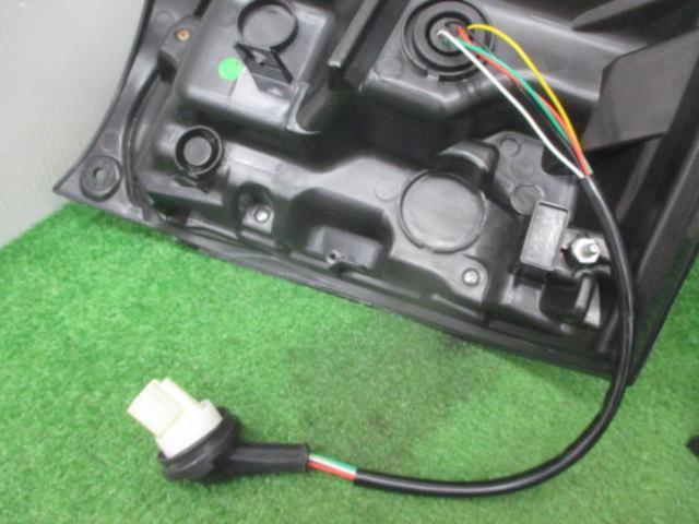 メーカー不明 LEDスモークテールレンズ