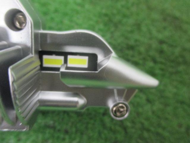 Unknown Manufacturer
LED bulb
H4