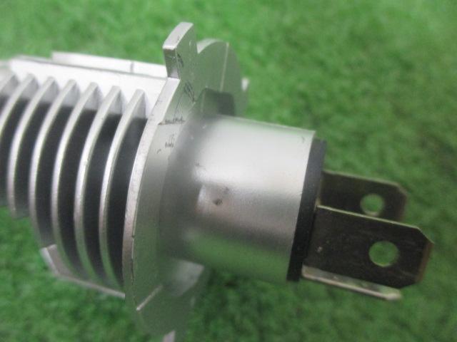 Unknown Manufacturer
LED bulb
H4