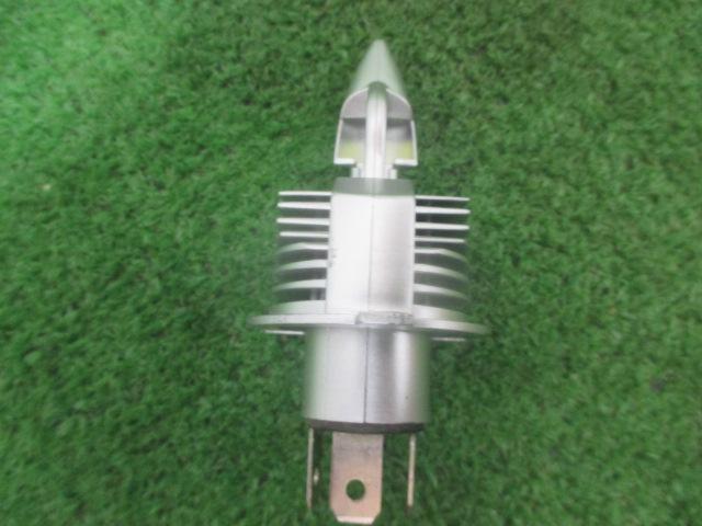Unknown Manufacturer
LED bulb
H4