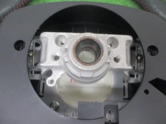 TOYOTA
Vitz G's/NCP131
Genuine leather steering wheel