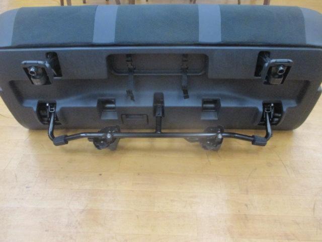 TOYOTA ハイエース/200系 ワイドダークプライムⅡ純正セカンドシート