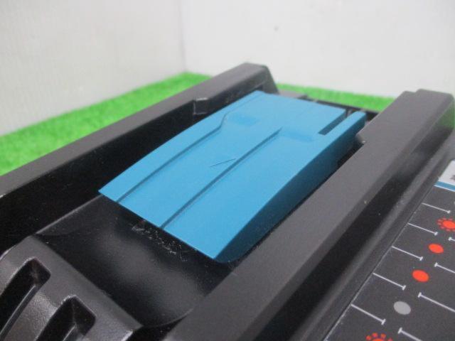 makita  急速充電器 DC18RF