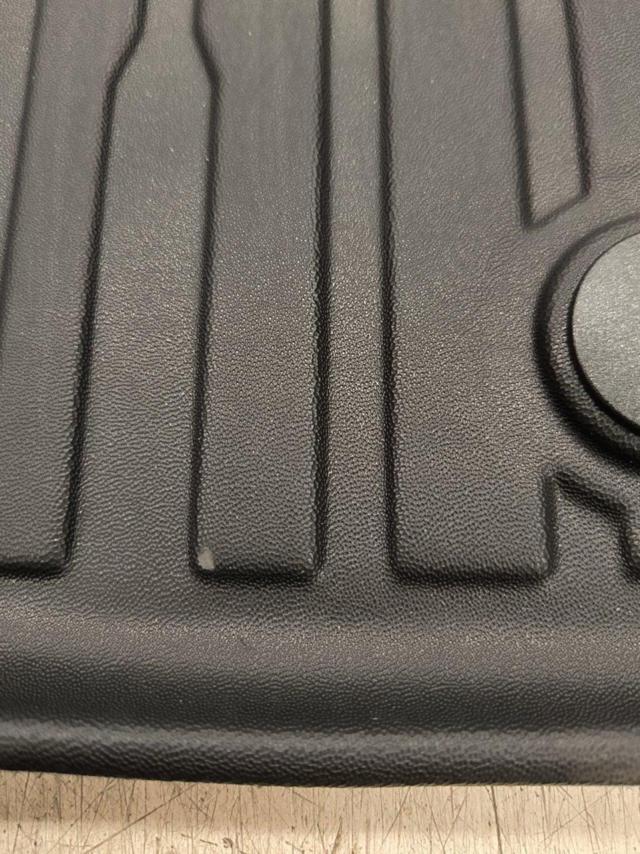 メーカー不明 ZR-V 3Dフロアマット