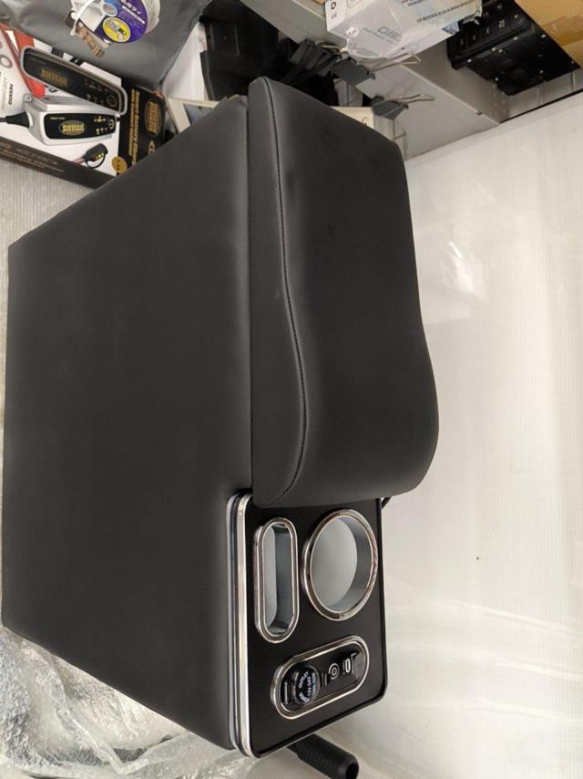 90系VOXY ガソリン車 コンソールボックス
