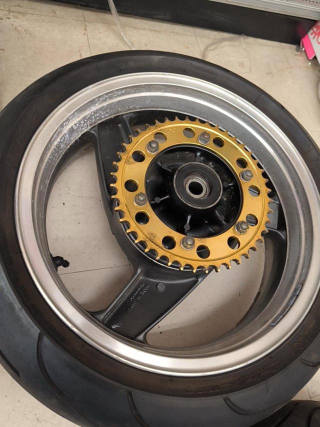KAWASAKIZZR1100/D5/mid term
Original wheel front and back set