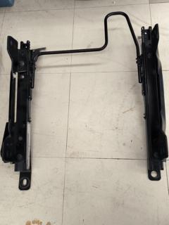 RECARO
Roadster
NC
Driver side