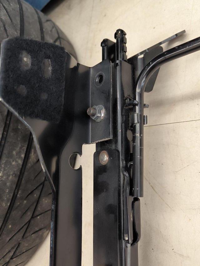 RECARO
Roadster
NC
Driver side